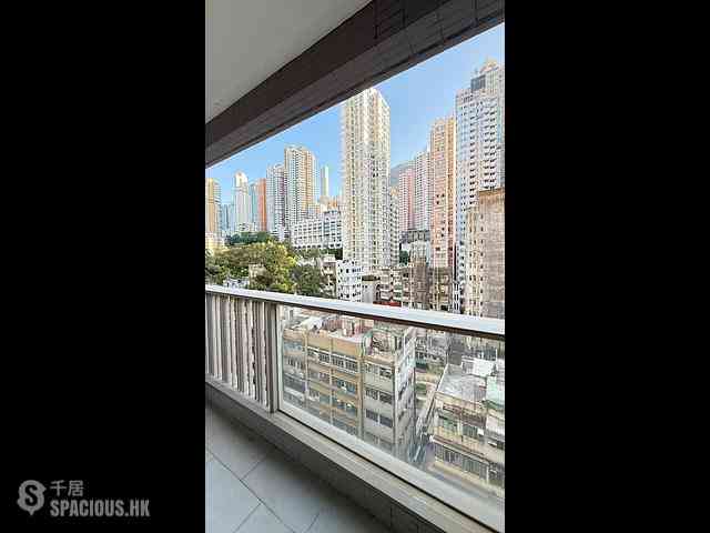 Sai Ying Pun - Island Crest Block 1 01