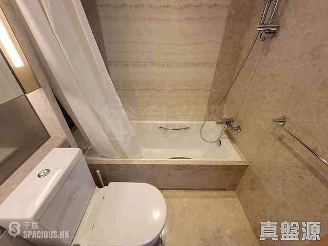 Tseung Kwan O - The Parkside Block 2 08