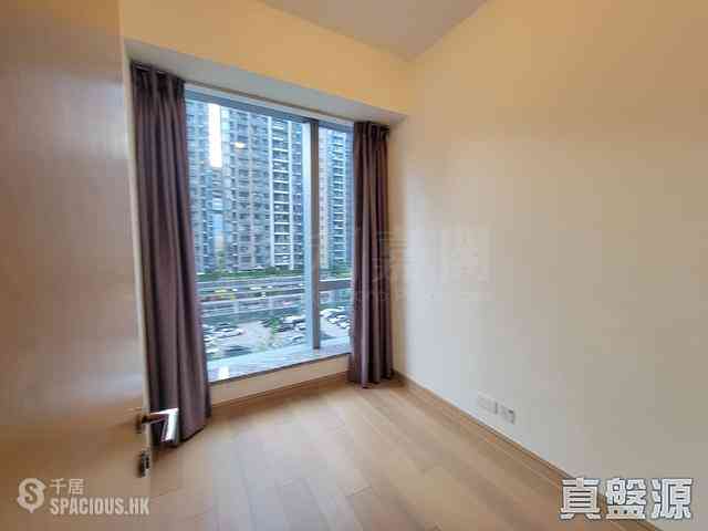 Tseung Kwan O - The Parkside Block 2 11