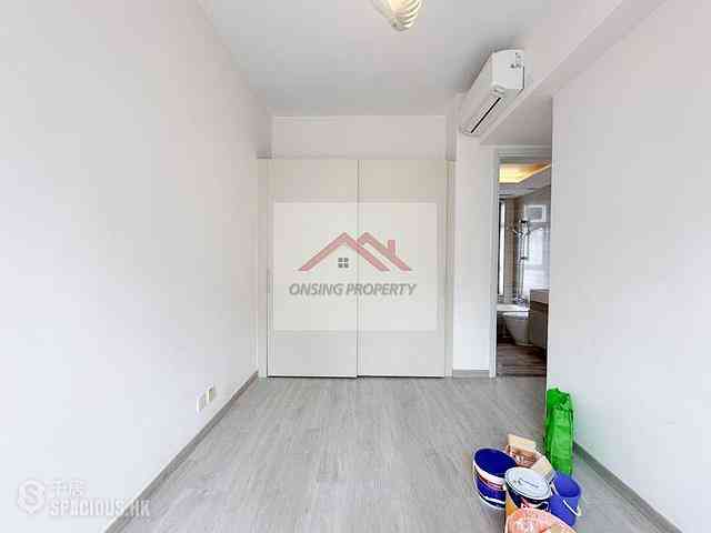 Sai Ying Pun - Island Crest 06