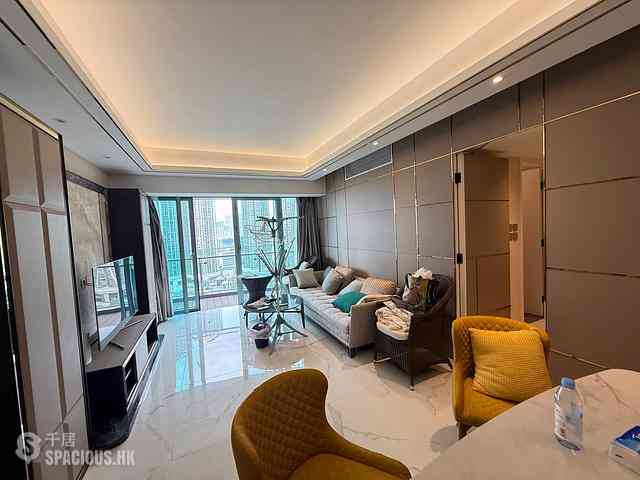 West Kowloon - The Harbourside Block 2 01