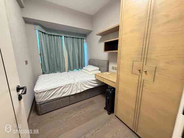 West Kowloon - The Harbourside Block 2 05