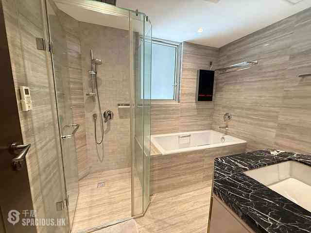 West Kowloon - The Harbourside Block 2 06
