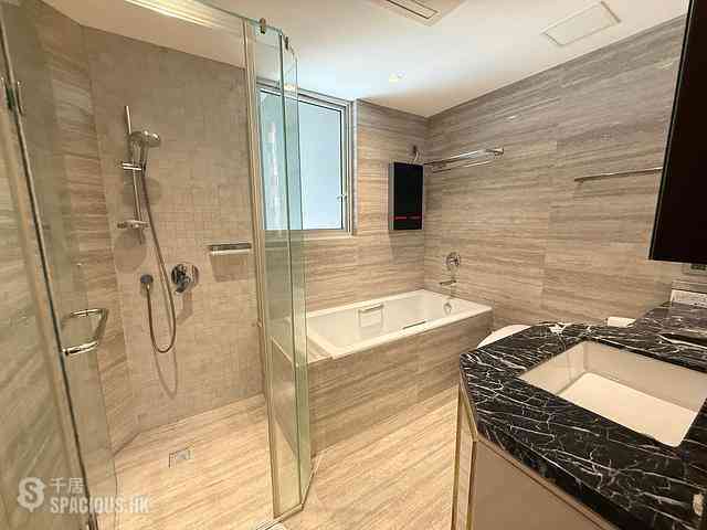 West Kowloon - The Harbourside Block 2 08
