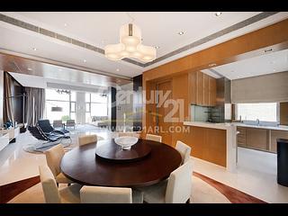 The Peak - Richmond House 04
