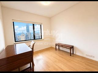 Central - The Albany 04