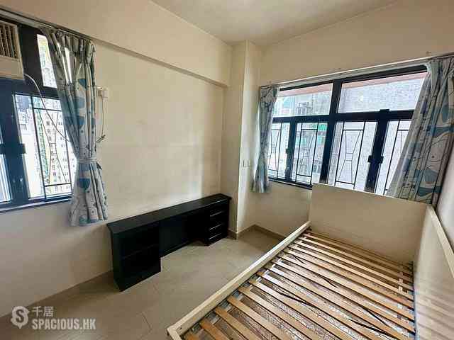 Kennedy Town - Nan Sang Building 05