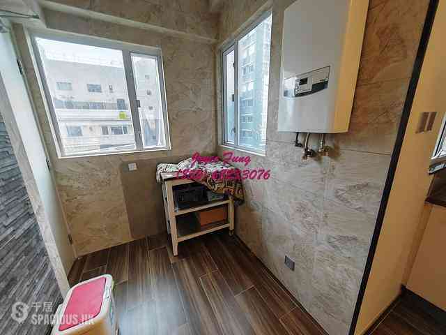 Mid Levels West - Bonanza Court 03