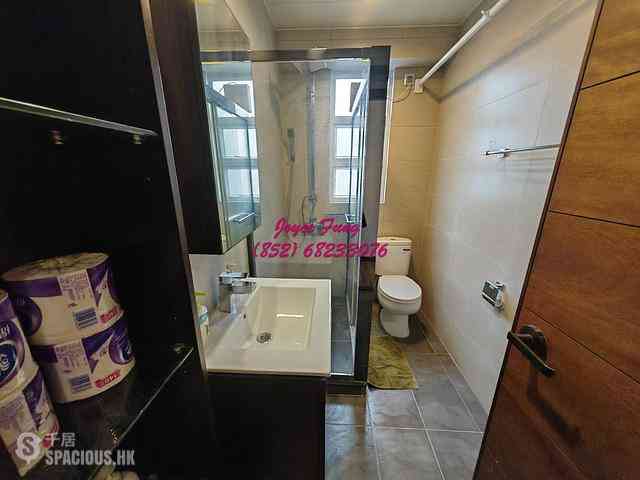 Mid Levels West - Bonanza Court 08