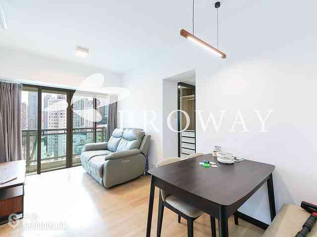 Sai Ying Pun - Centre Place 01