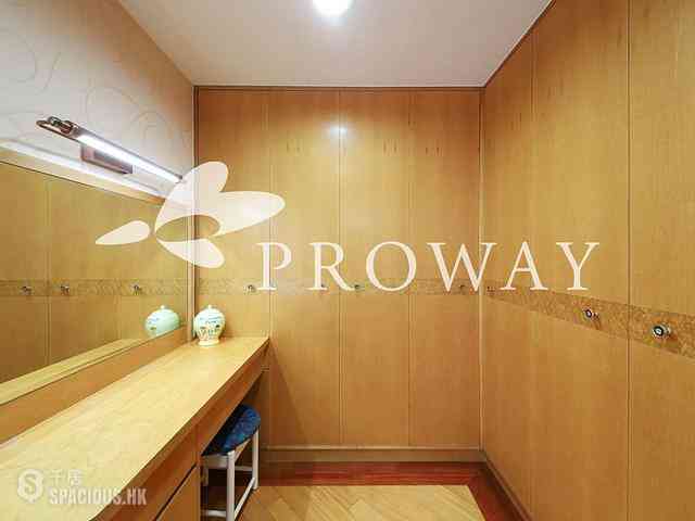 Pok Fu Lam - Baguio Villa Block 16 05