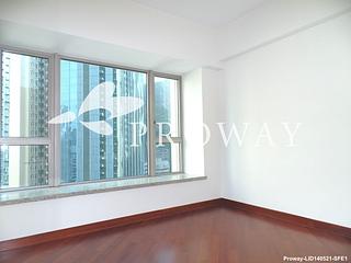 Wan Chai - The Avenue 08
