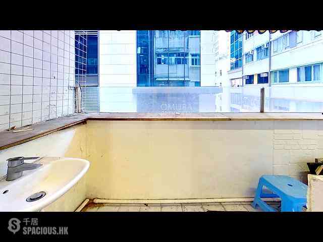 Central - 7, Lan Kwai Fong 12