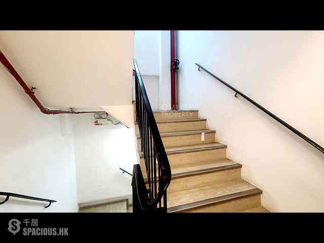 Central - 7, Lan Kwai Fong 19