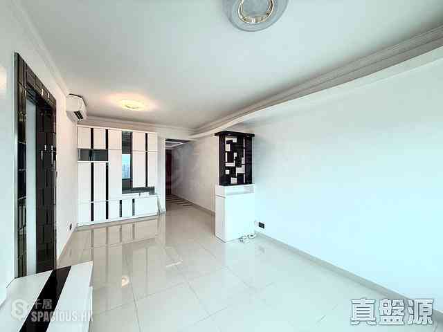 West Kowloon - Sorrento Phase 1 Block 6 04
