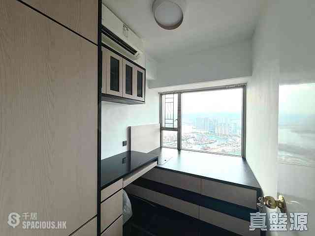 West Kowloon - Sorrento Phase 1 Block 6 05