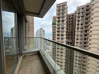 Mid Levels West - 39, Conduit Road 02