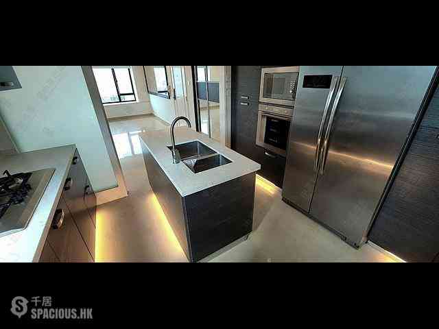 Mid Levels West - Lyttelton Garden Block 1 01