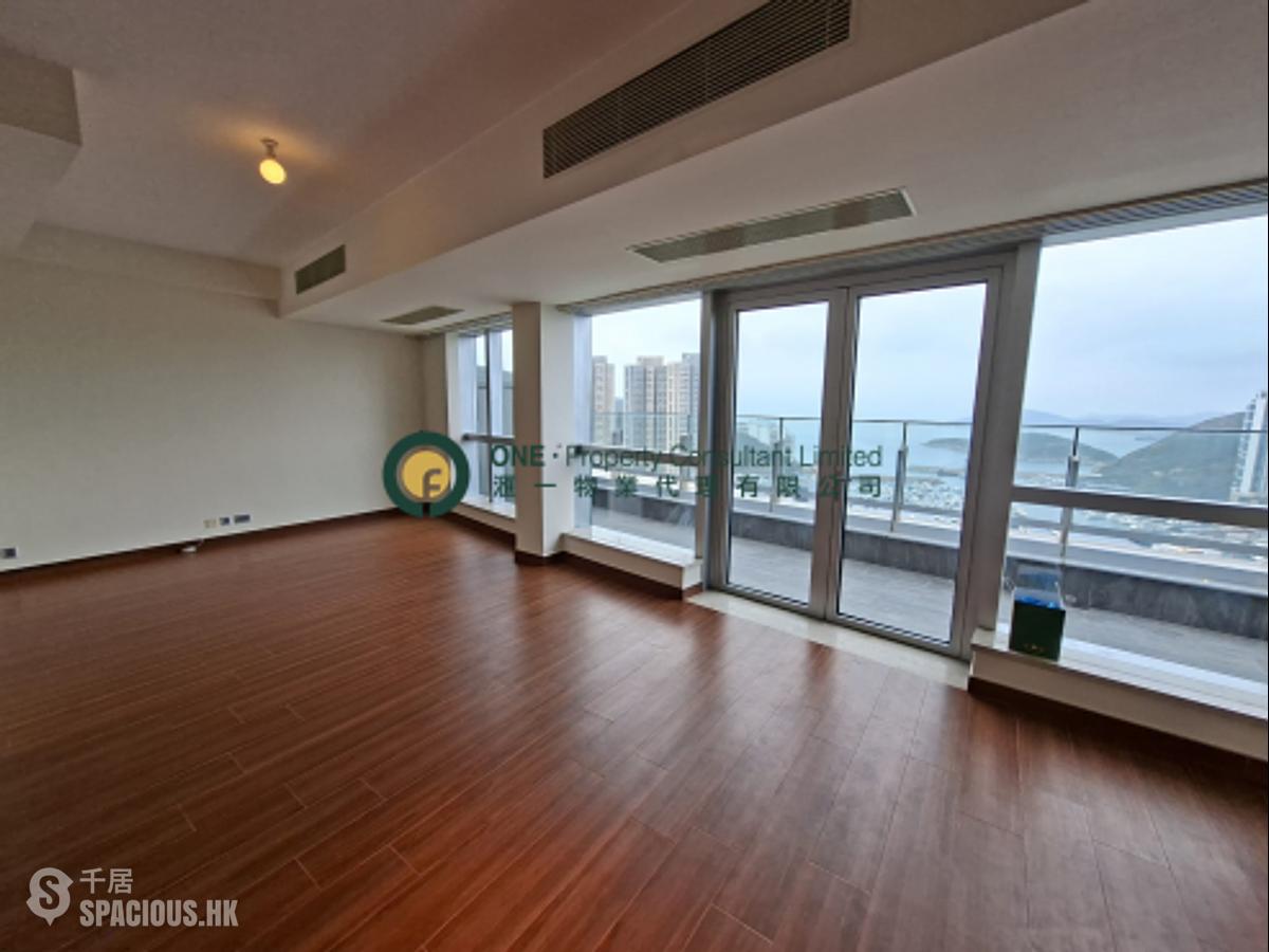 Wong Chuk Hang - Marinella 01