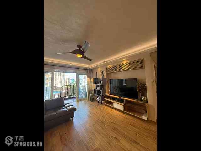 Mid Levels West - Scenic Garden 01