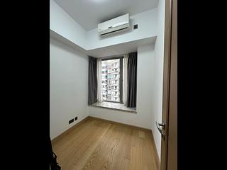 Hung Hom - Stars By The Harbour Block 3 04