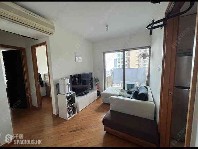 Wan Chai - The Zenith 01