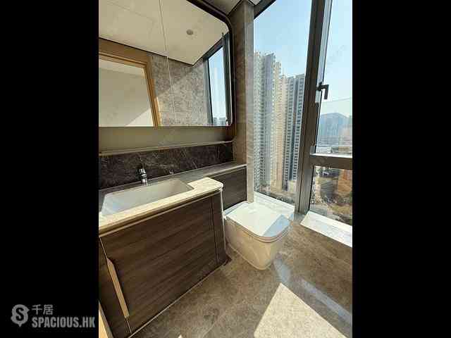 Wong Chuk Hang - The Southside Phase 2 La Marina Tower 1B 03