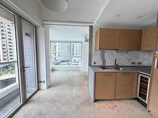 Shek Tong Tsui - Eight South Lane 04