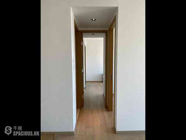 Sai Ying Pun - The Summa Block 2 08