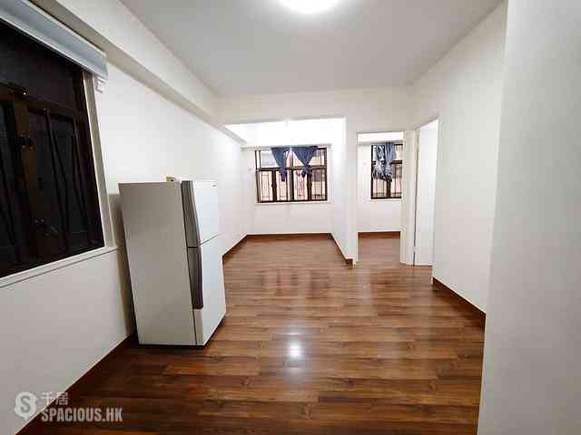 Sheung Wan - Mandarin Building (J Plus) 01