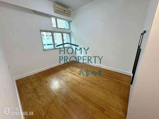Mid Levels Central - Kings Court 04