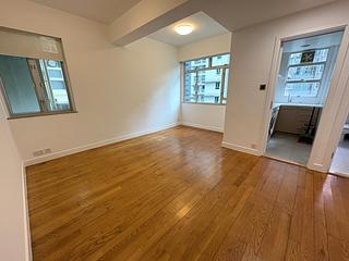 Mid Levels Central - Kings Court 06