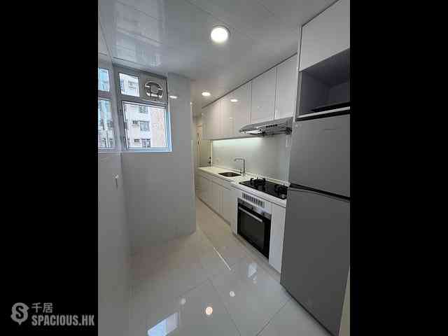 Sai Ying Pun - Po Lam Court 01