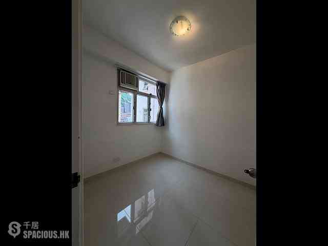 Sai Ying Pun - Po Lam Court 02
