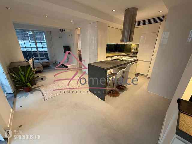 Soho - 40, Elgin Street 02