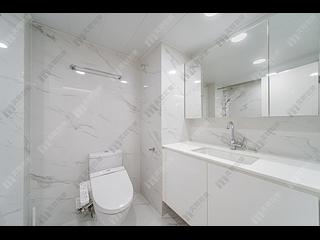Wan Chai - Convention Plaza Apartments 08