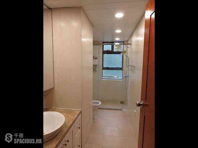 Mid Levels Central - Estoril Court Block 2 04