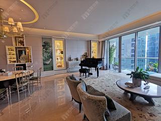 Mid Levels West - Cluny Park 04