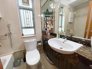 Tung Chung - Seaview Crescent Block 5 08