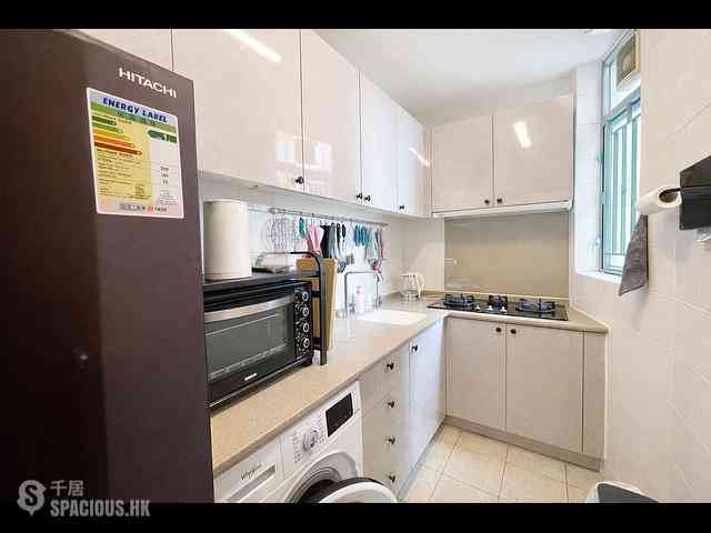 Tung Chung - Seaview Crescent Block 5 07