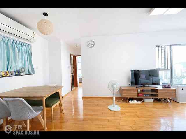 Tung Chung - Seaview Crescent Block 5 04