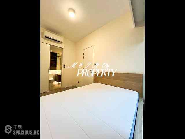 Sai Ying Pun - Bohemian House 05