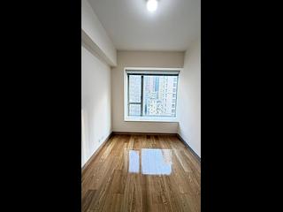 Sai Ying Pun - Island Crest Block 1 08