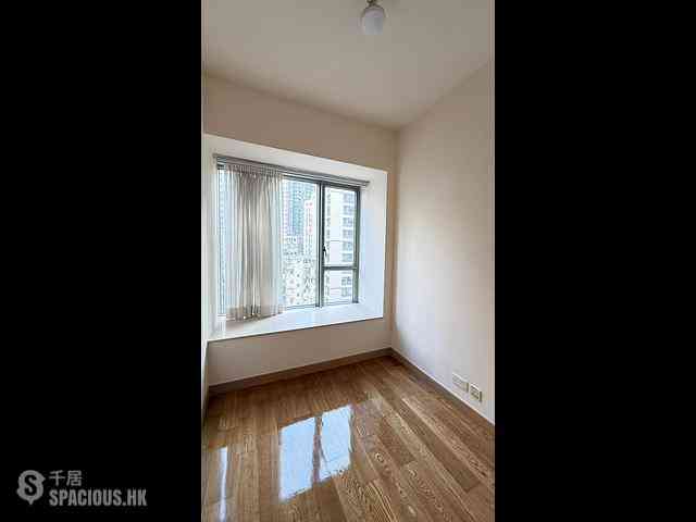 Sai Ying Pun - Island Crest Block 1 09