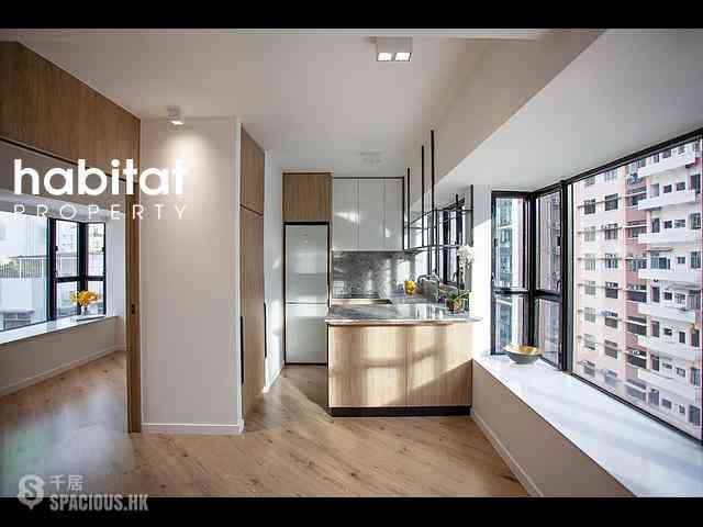 Sai Ying Pun - 111, High Street 03