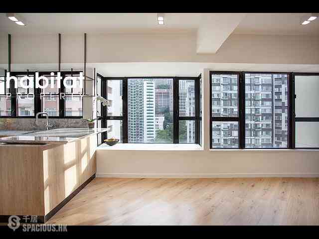 Sai Ying Pun - 111, High Street 04