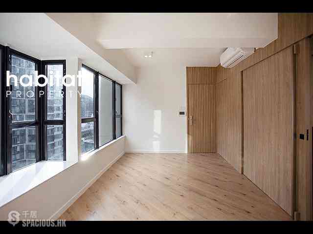 Sai Ying Pun - 111, High Street 07