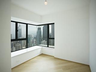 Mid Levels West - 80 Robinson Road 03