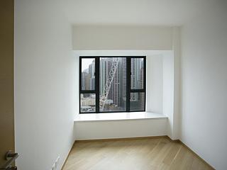 Mid Levels West - 80 Robinson Road 04