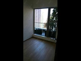 Sai Ying Pun - The Summa Block 2 11